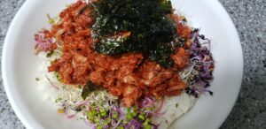 참치새싹비빔밥, 5분 만에 완성하는 다이어트 한 끼 참치새싹비빔밥, 5분 만에 완성하는 다이어트 한 끼